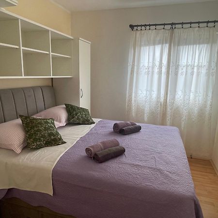 Apartments Angela Biograd Na Moru Exterior photo
