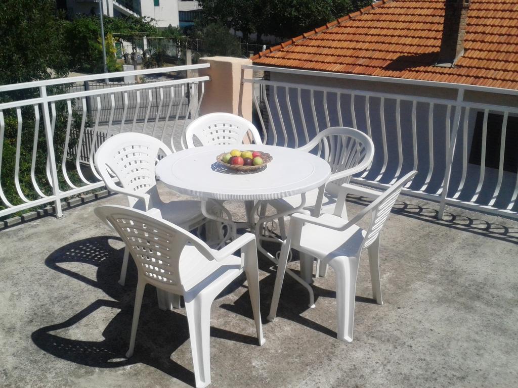 Apartments Angela Biograd Na Moru Exterior photo