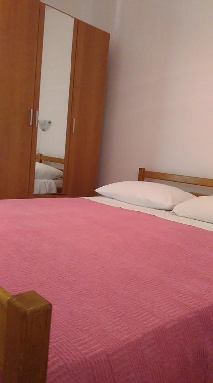 Apartments Angela Biograd Na Moru Exterior photo